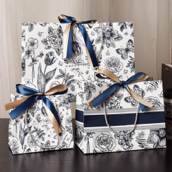 White Luxury Printed Gift Custom Shopping Paper Bag With Your Own Logo
